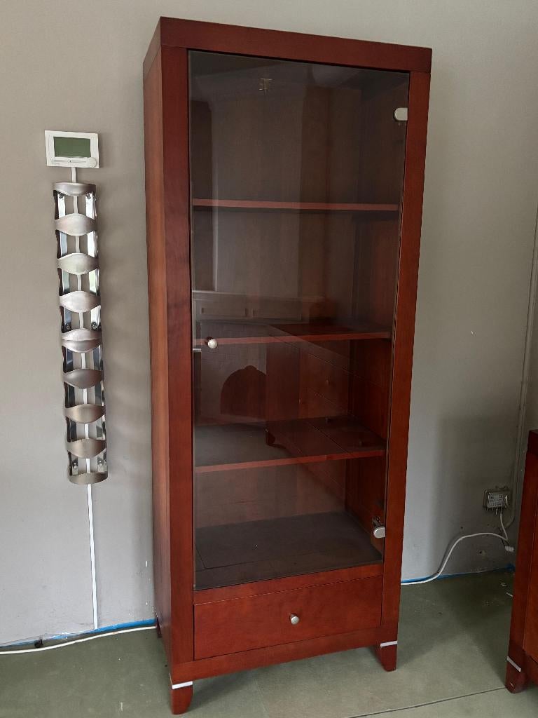 Complete inventaris, 2 vitrinekasten, dressoir en spiegel, Huis en Inrichting, Complete inboedels, Ophalen