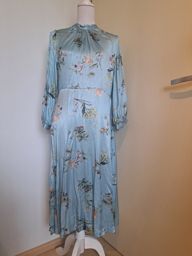 Blauw bloem jurk Closet, Kleding | Dames, Jurken, Blauw, Closet, Maat 42/44 (L), Nieuw