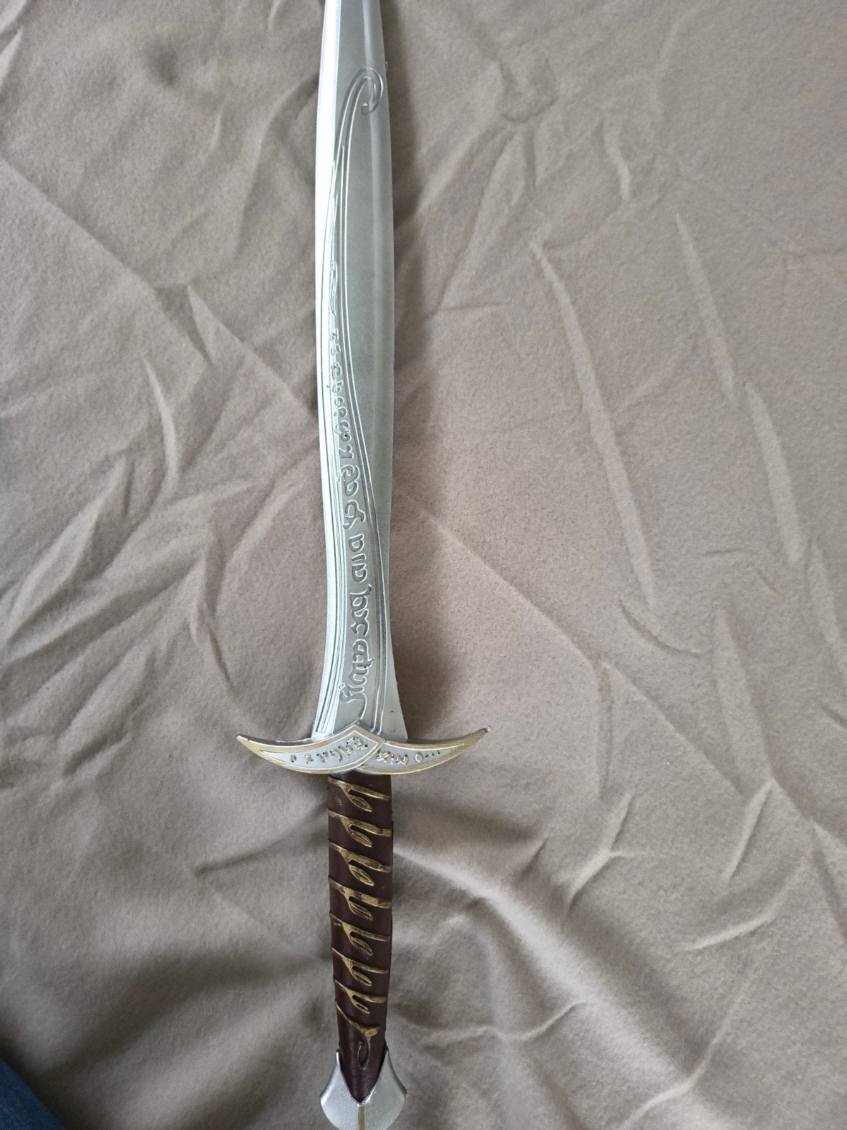 Foam zwaart van Lord of the Rings, Verzenden