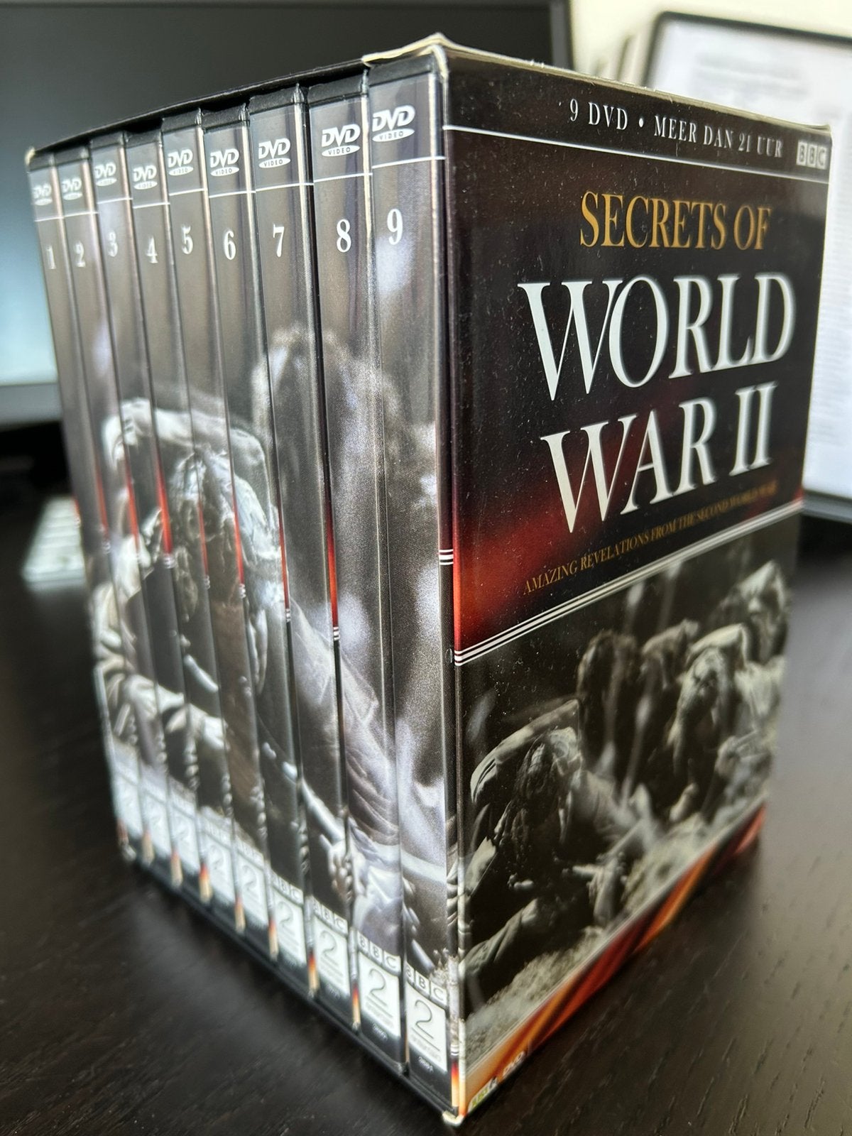 world War II, Vanaf 12 jaar, Verzenden, Zo goed als nieuw, Oorlog of Misdaad