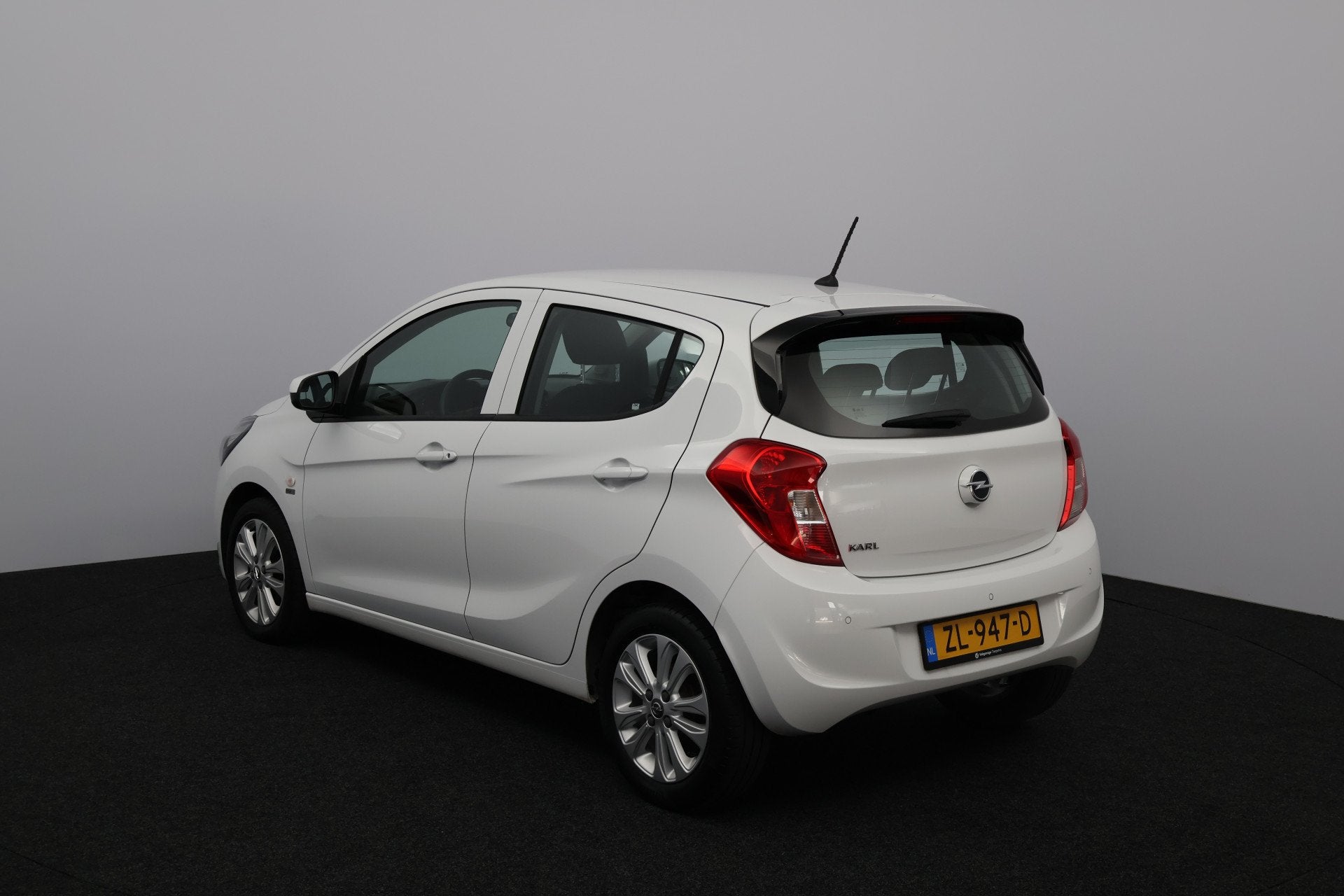 Opel KARL 1.0 ecoFLEX 120 Jaar Edition /5-Drs /Airco /Cruise, Auto's, 839 kg, Stof, Gebruikt, Euro 6