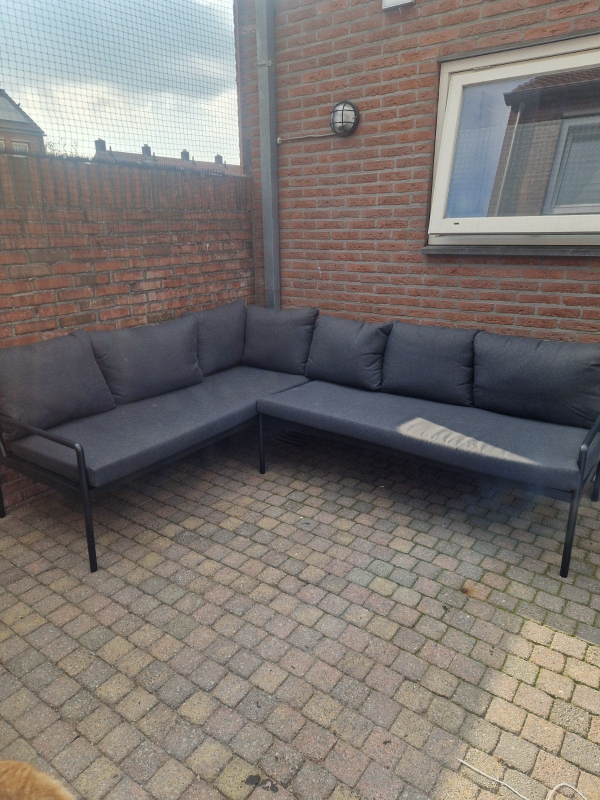 Moderne hoek loungeset met donkergrijze kussens, Tuin en Terras, Tuinsets en Loungesets, Overige materialen, Meer dan 8 zitplaatsen