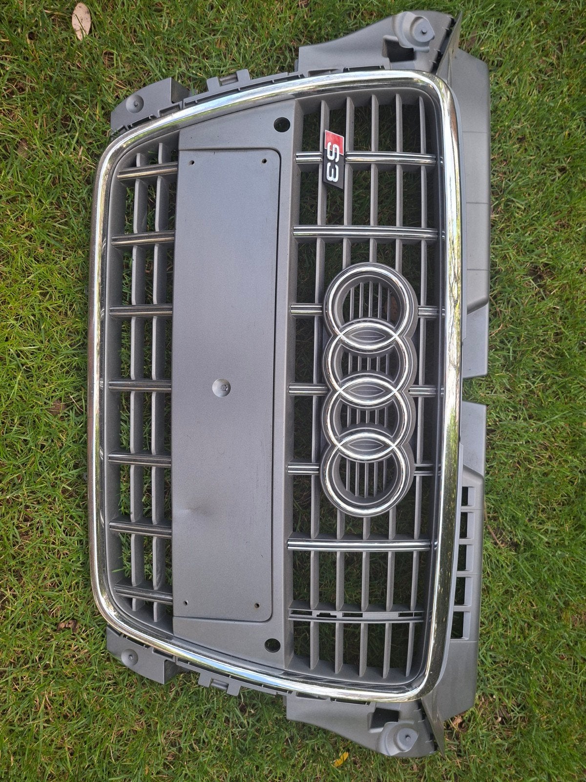 Grille Audi S3 8P - Origineel, Auto-onderdelen, Carrosserie en Plaatwerk, Ophalen of Verzenden, Voor, Audi, Bumper