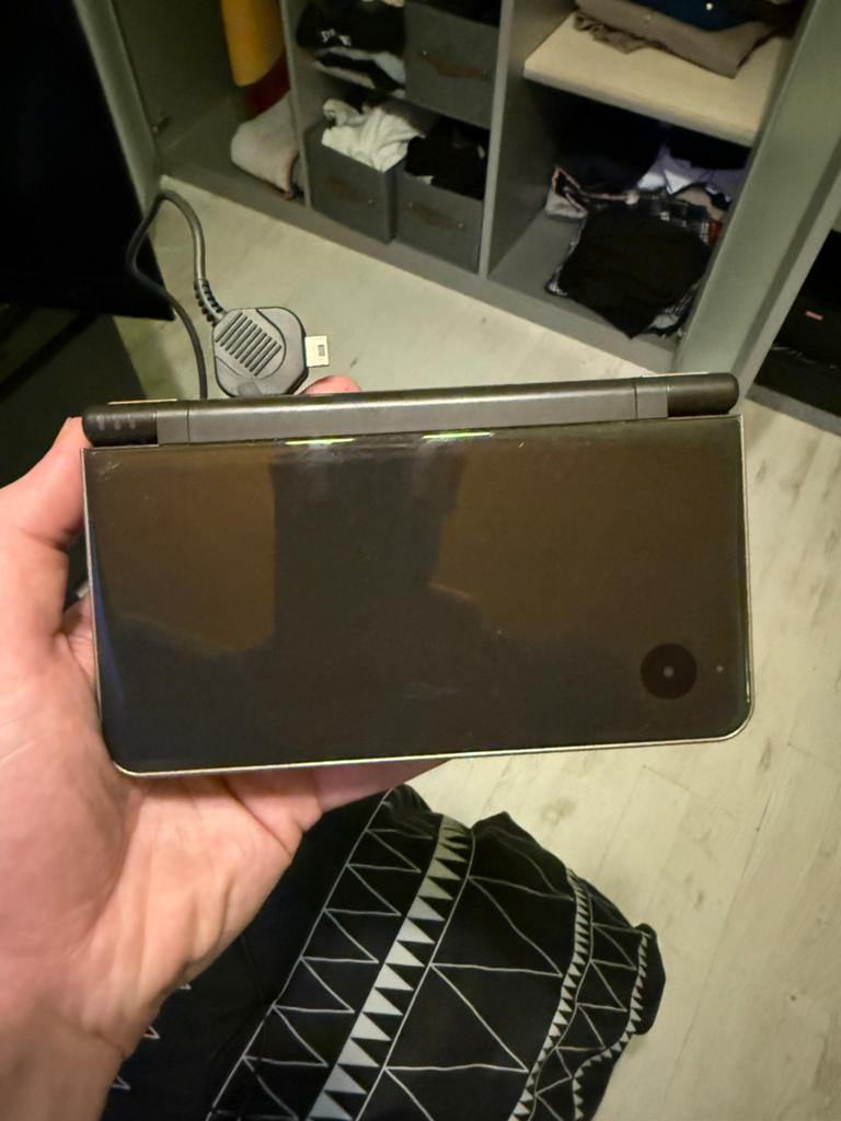 Nintendo DSi XL met oplader, Ophalen of Verzenden, Dsi