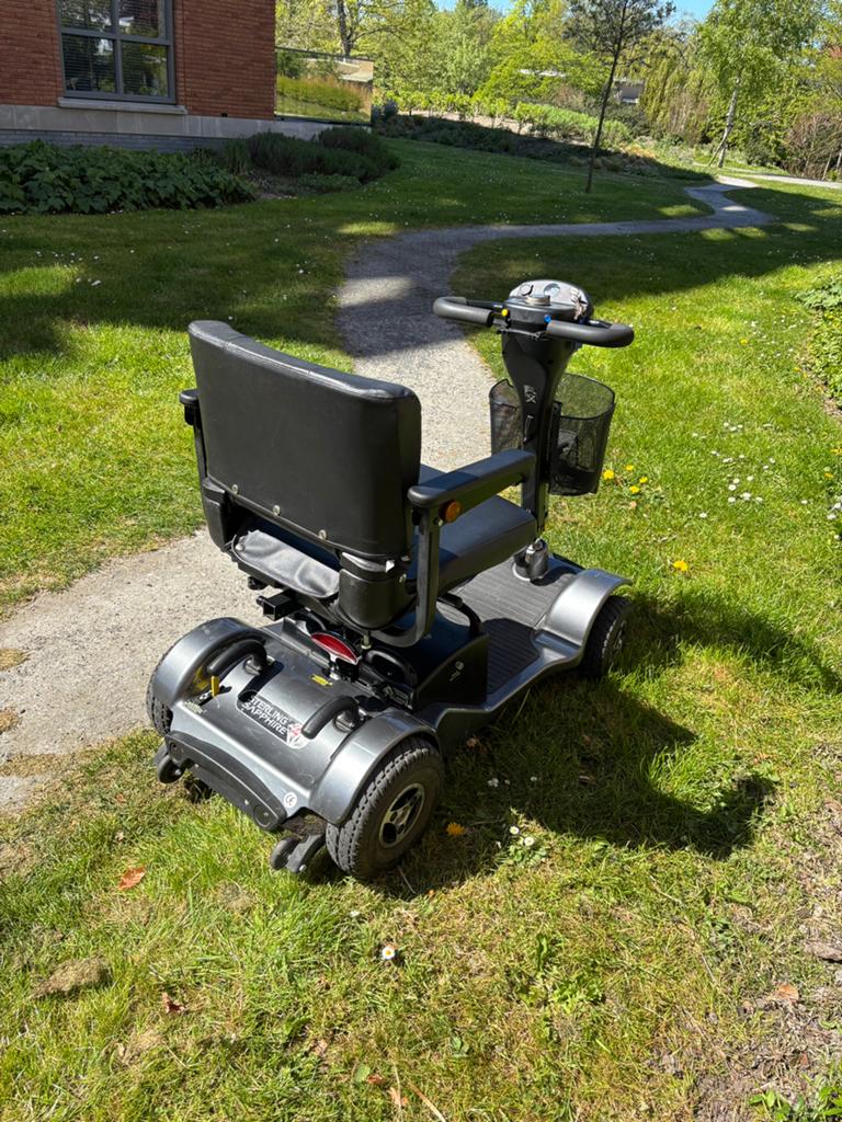 Sterling Sapphire 2 (deelbare scootmobiel met lithium bat), Diversen, Ophalen of Verzenden, Gebruikt, 36 t/m 45 km, 10 km/u of minder