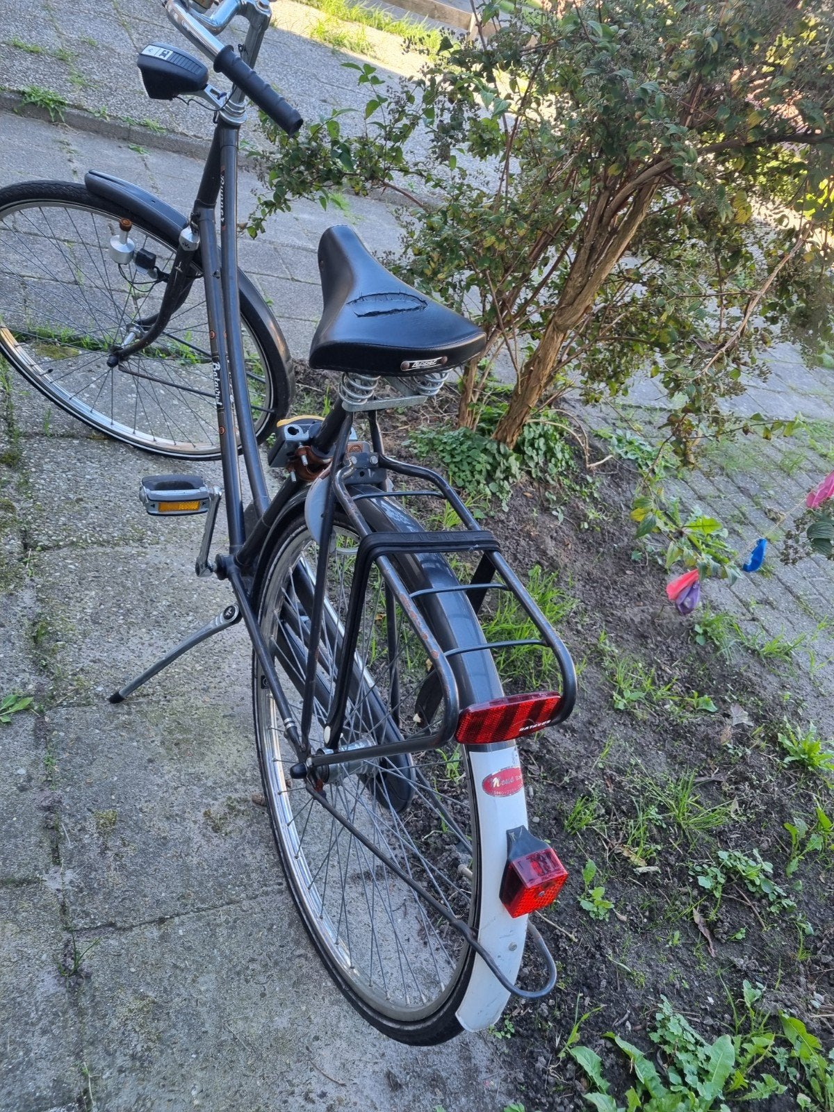 Twee opknappers fietsen - Gazelle en onbekend merk, Ophalen of Verzenden, Gebruikt, Gazelle