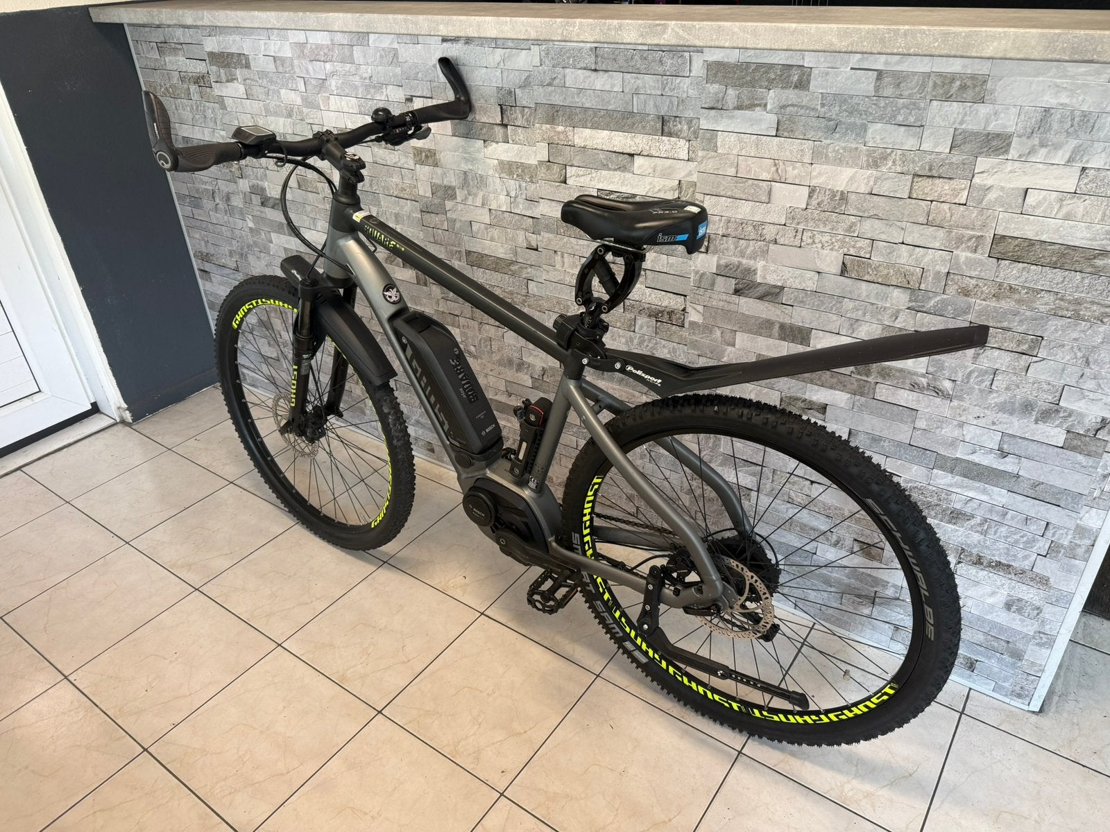 E-Bike Ghost Bosch Midenmotor 500wh. Accu. H54cm. V9., Gebruikt, Versnellingen, /, /