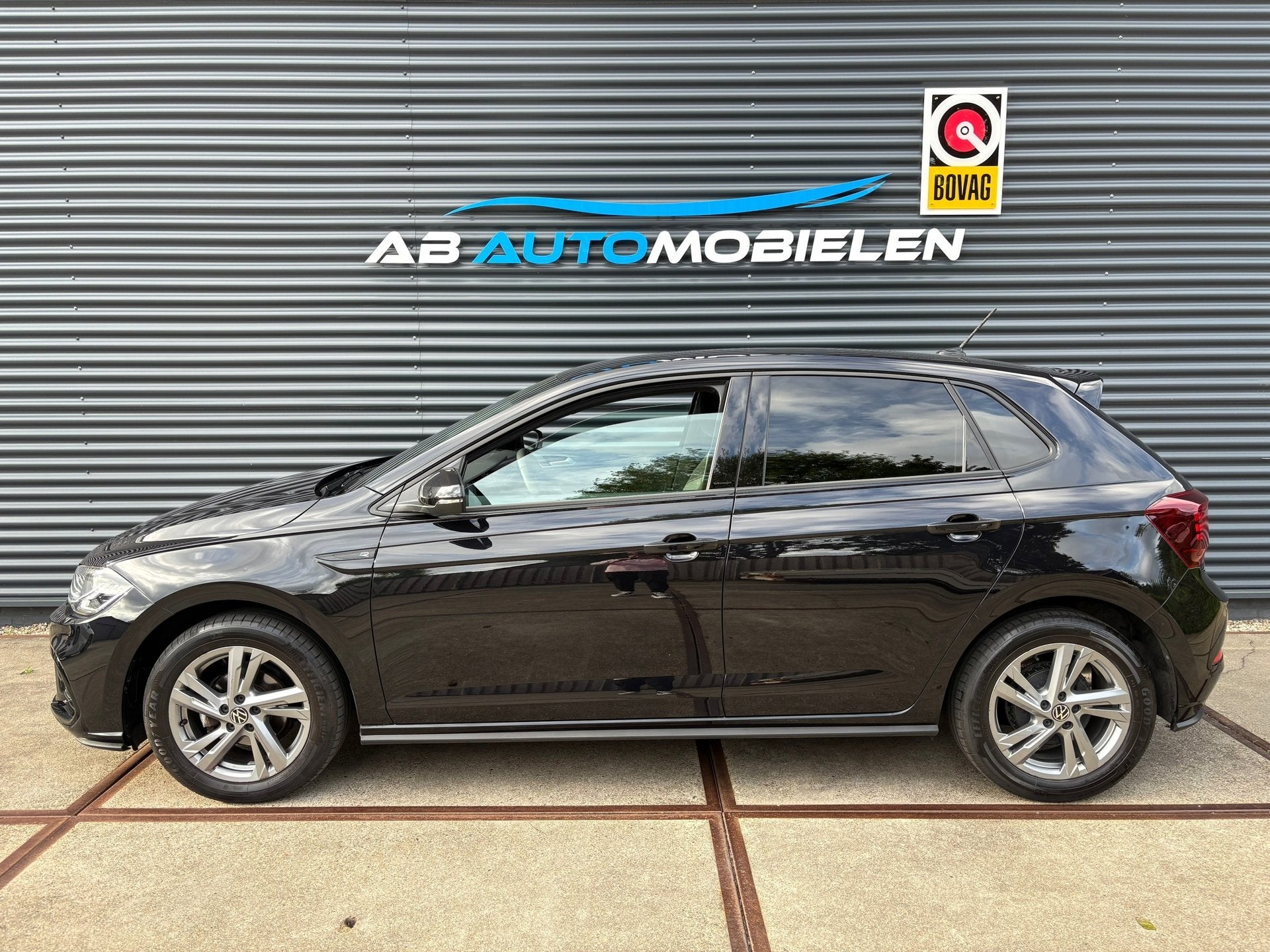 Foto 2 van Volkswagen Polo 1.0 TSI R-Line Business AUTOMAAT/ CARPLAY/ P
