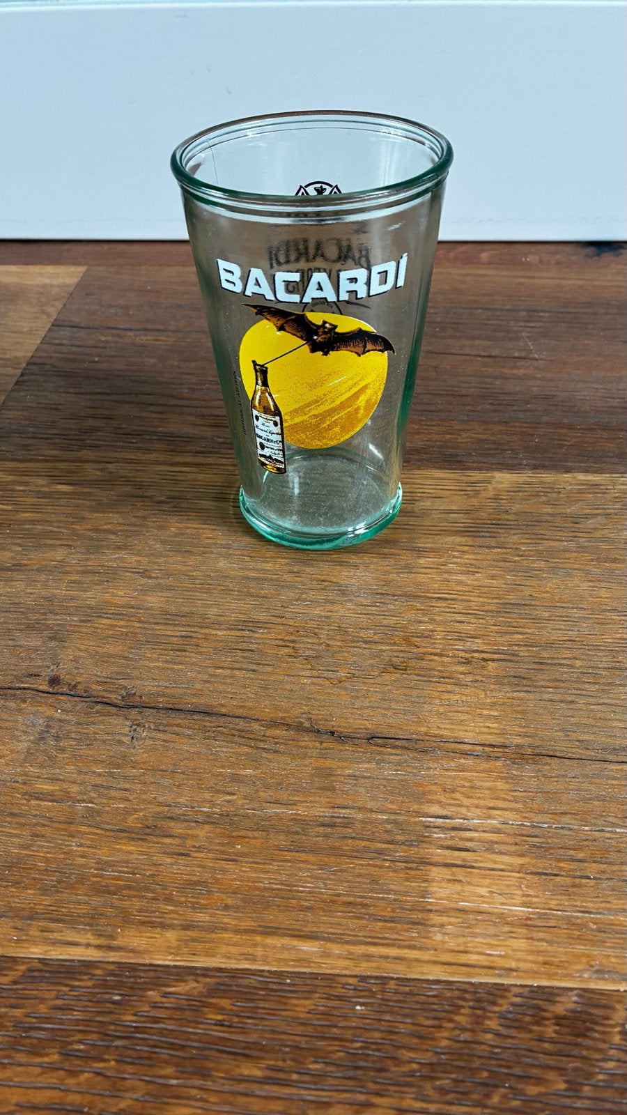 Bacardi 150 Years Limited edition glas nummer 2 van 4, Ophalen of Verzenden, Zo goed als nieuw, Frisdrankglas