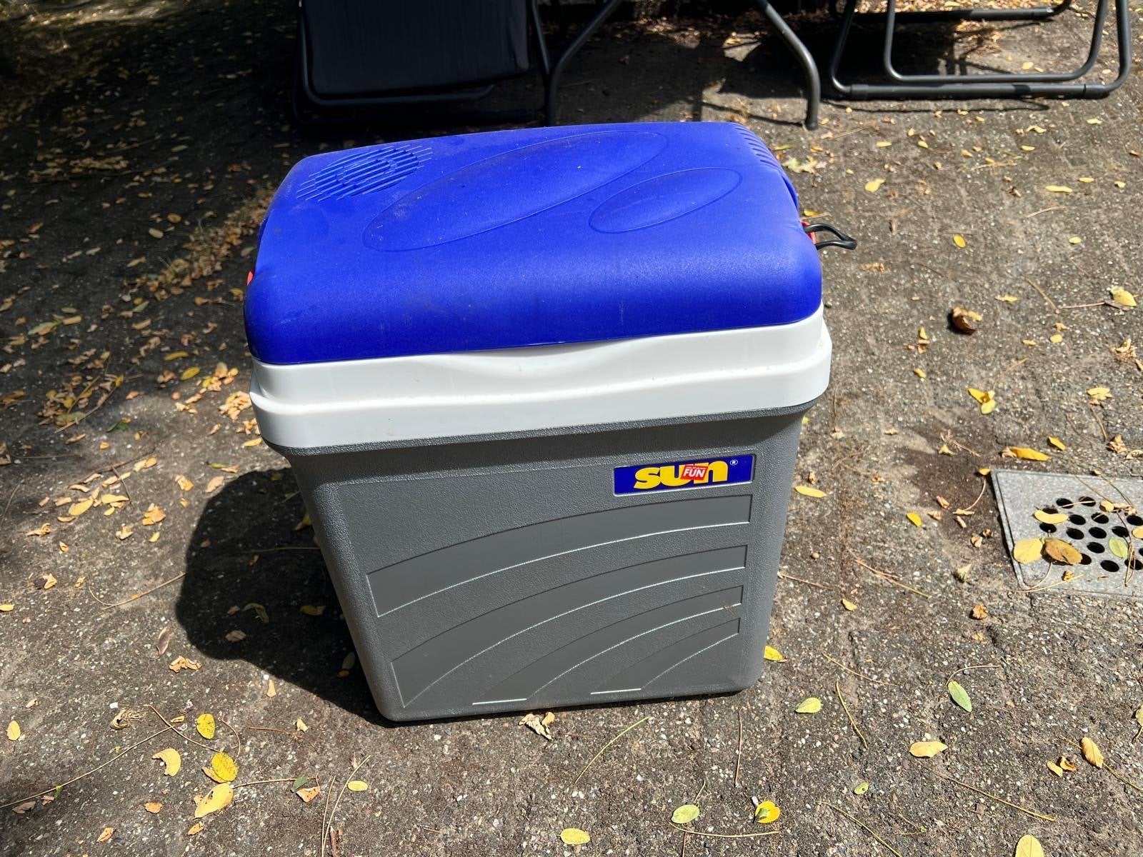 Elektrische Koelbox Sun E-31 12/230V - Perfect voor onderweg, Ophalen, Gebruikt, Koelbox, Elektrisch