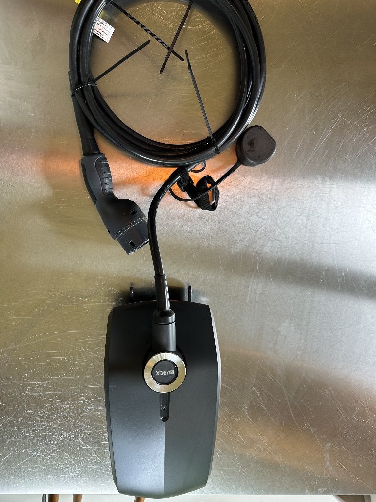 EVBox Elvi 11 kW met 6m vaste kabel, Auto diversen, Laadpalen, Ophalen, Zo goed als nieuw, Laadpaal en Laadkabel