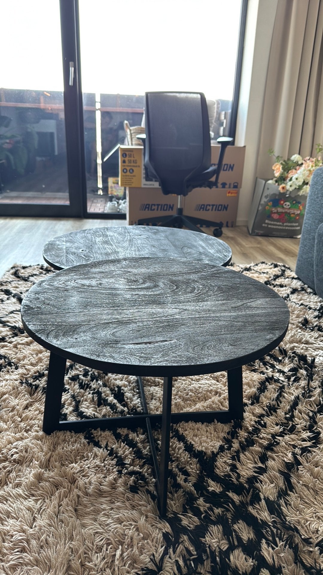 2x Mango houte salon tafels, Ophalen, Rond, 50 tot 100 cm, Zo goed als nieuw