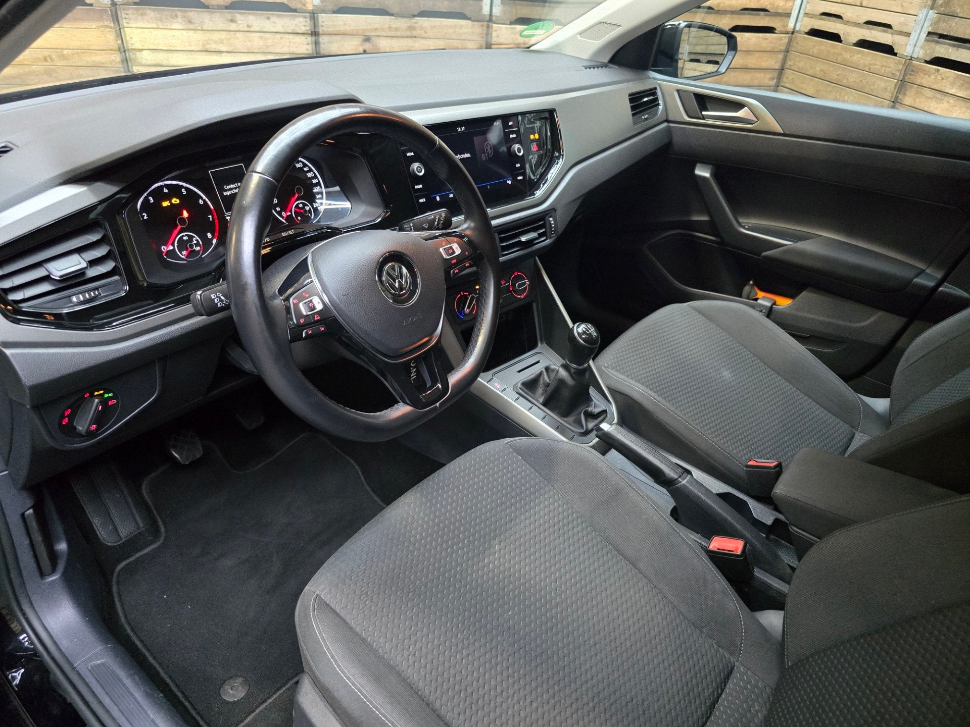 Volkswagen Polo 1.0 TSI Comfortline Pano Full LED Carplay Cr, Auto's, Voorwielaandrijving, Stof, Start-stop-systeem, Origineel Nederlands