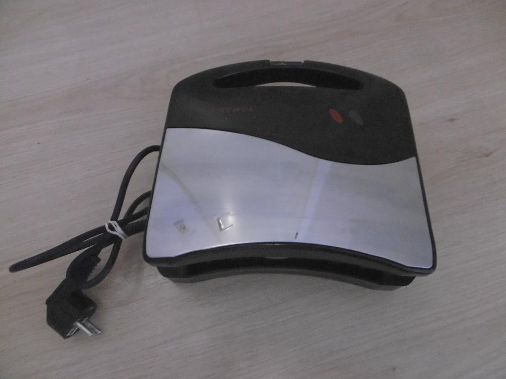 Sandwich/tosti toaster (Tomado), Ophalen of Verzenden, Gebruikt