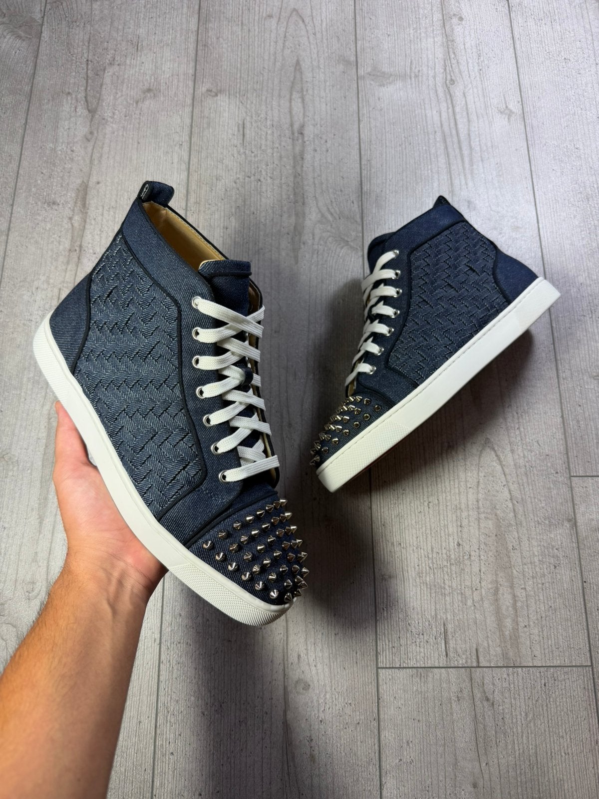 Christian louboutin, Blauw, Ophalen of Verzenden, Sneakers of Gympen, Zo goed als nieuw