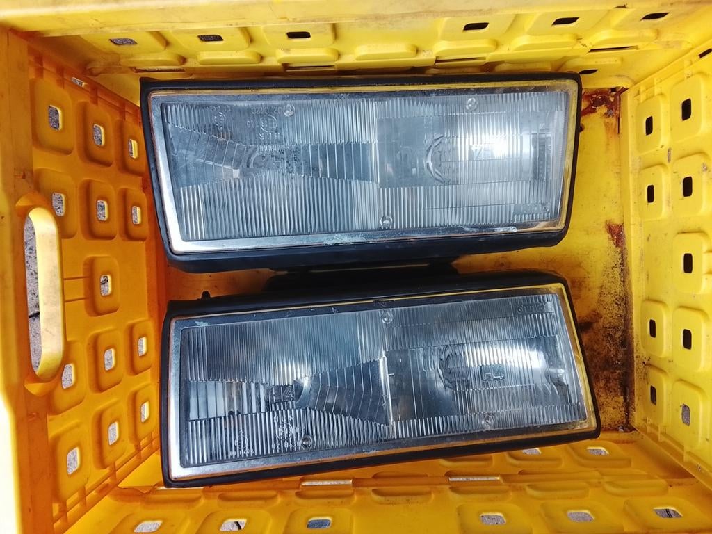 Cadillac Deville 80s  koplampen H4, Ophalen of Verzenden