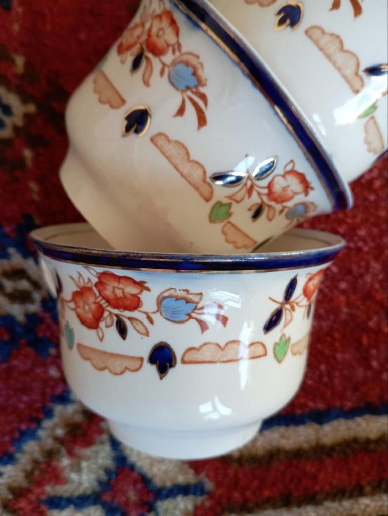 Antieke kopjes ., Antiek en Kunst, Ophalen of Verzenden
