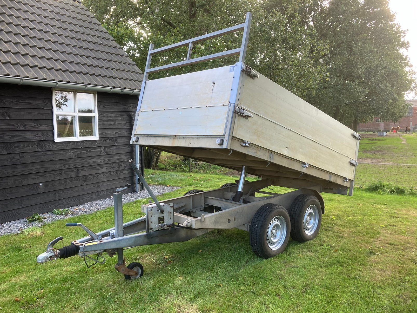 Hapert kipper plateau aanhanger 2700kg, Ophalen, Gebruikt
