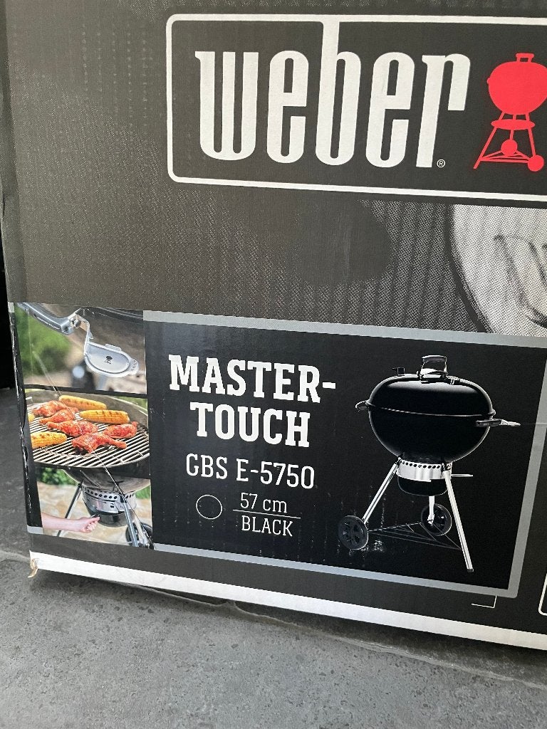 Weber MasterTouch 57cm houtskool barbecue (nieuw), Ophalen, Nieuw, Weber, Met accessoires