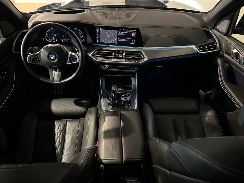 Bmw X5 XDRIVE45E HIGH EXEC. M-PAKKET l LUCHTVER l PANO l 360, Gebruikt, Met garantie (alle), Zwart, Vierwielaandrijving