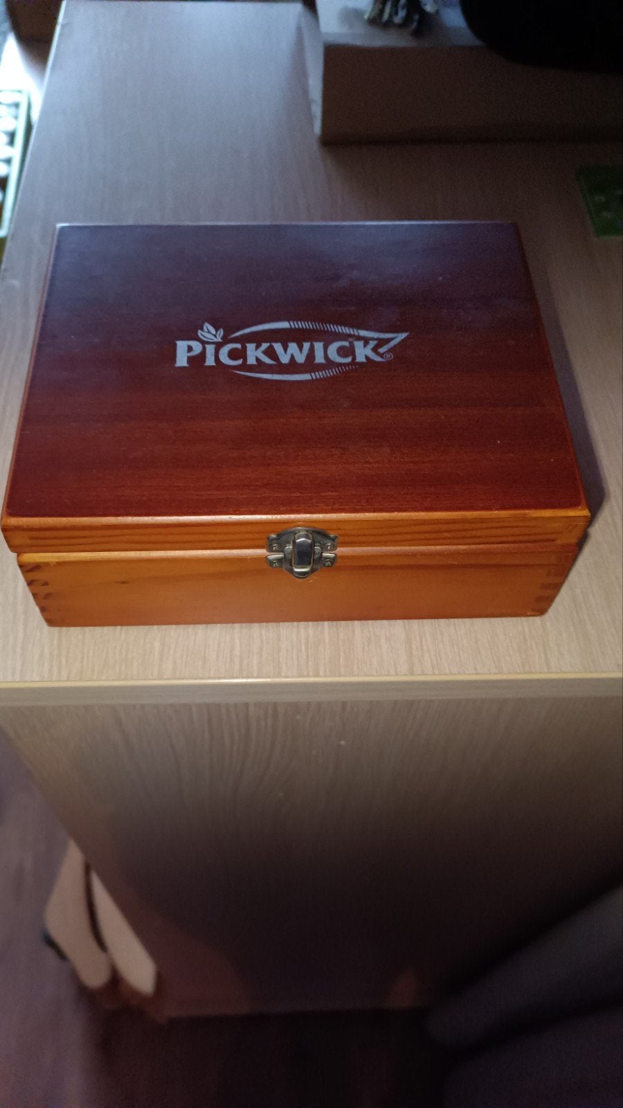 Pickwick theedoos van hout met 6 vakken, Minder dan 50 cm, Gebruikt, Minder dan 50 cm, Ophalen of Verzenden