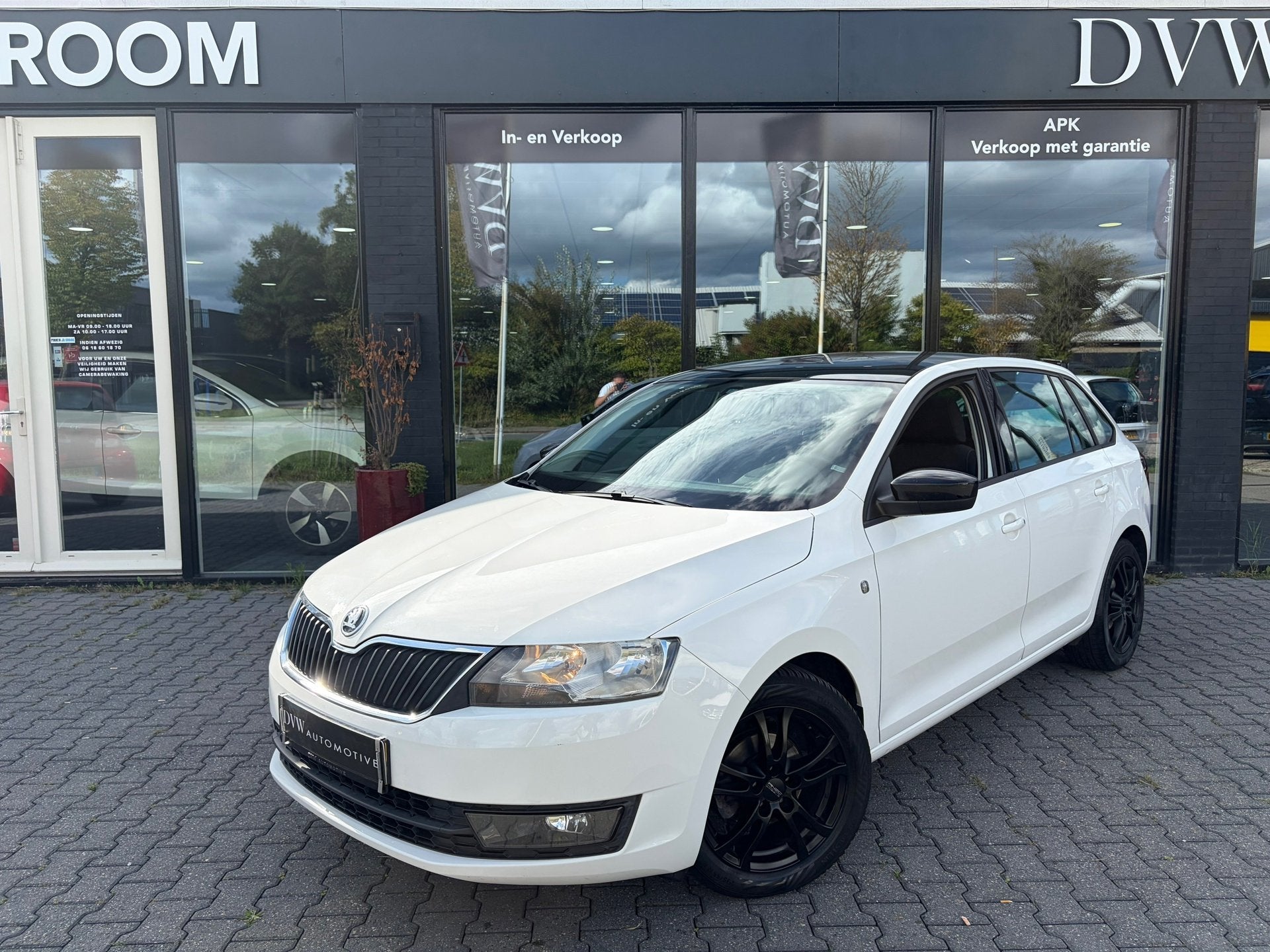 Skoda Rapid Spaceback 1.2 TSI Greentech Style Edition, Panor, Auto's, Voorwielaandrijving, Euro 5, Zwart, 4 cilinders
