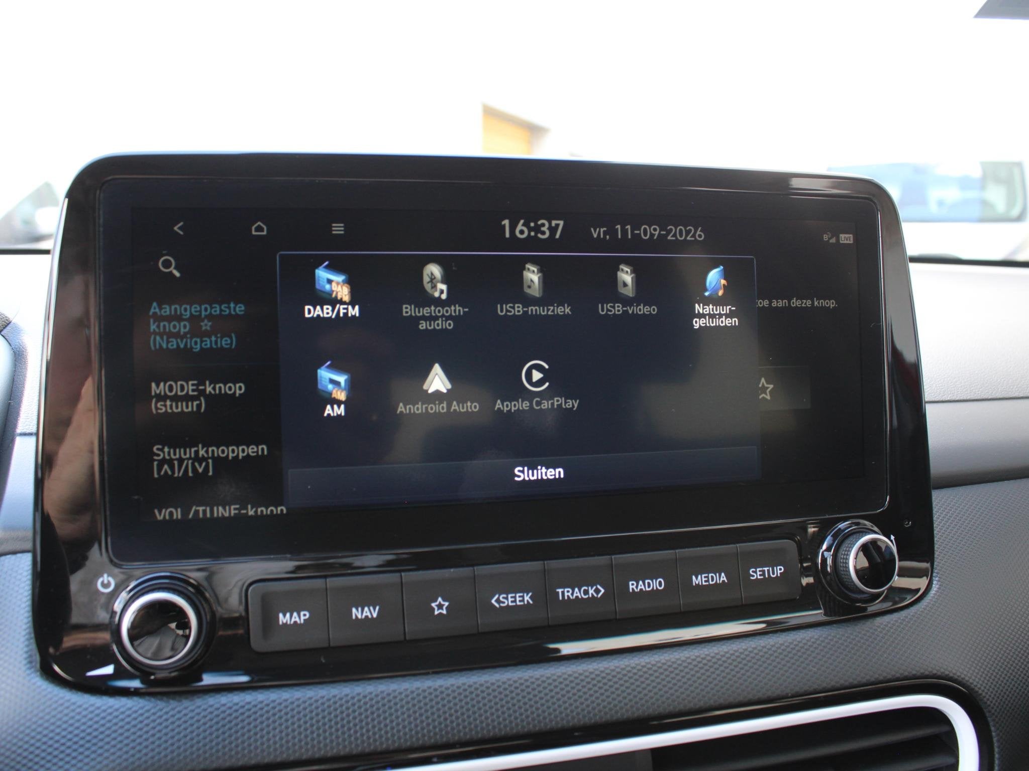 Foto 12 van Hyundai Kona 1.6 GDI HEV Comfort | APPLE CARPLAY | ACHTERUIT