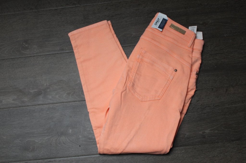Broek Only maat M oranje - zalm Nieuw, Maat 38/40 (M), Nieuw, Ophalen of Verzenden, Lang
