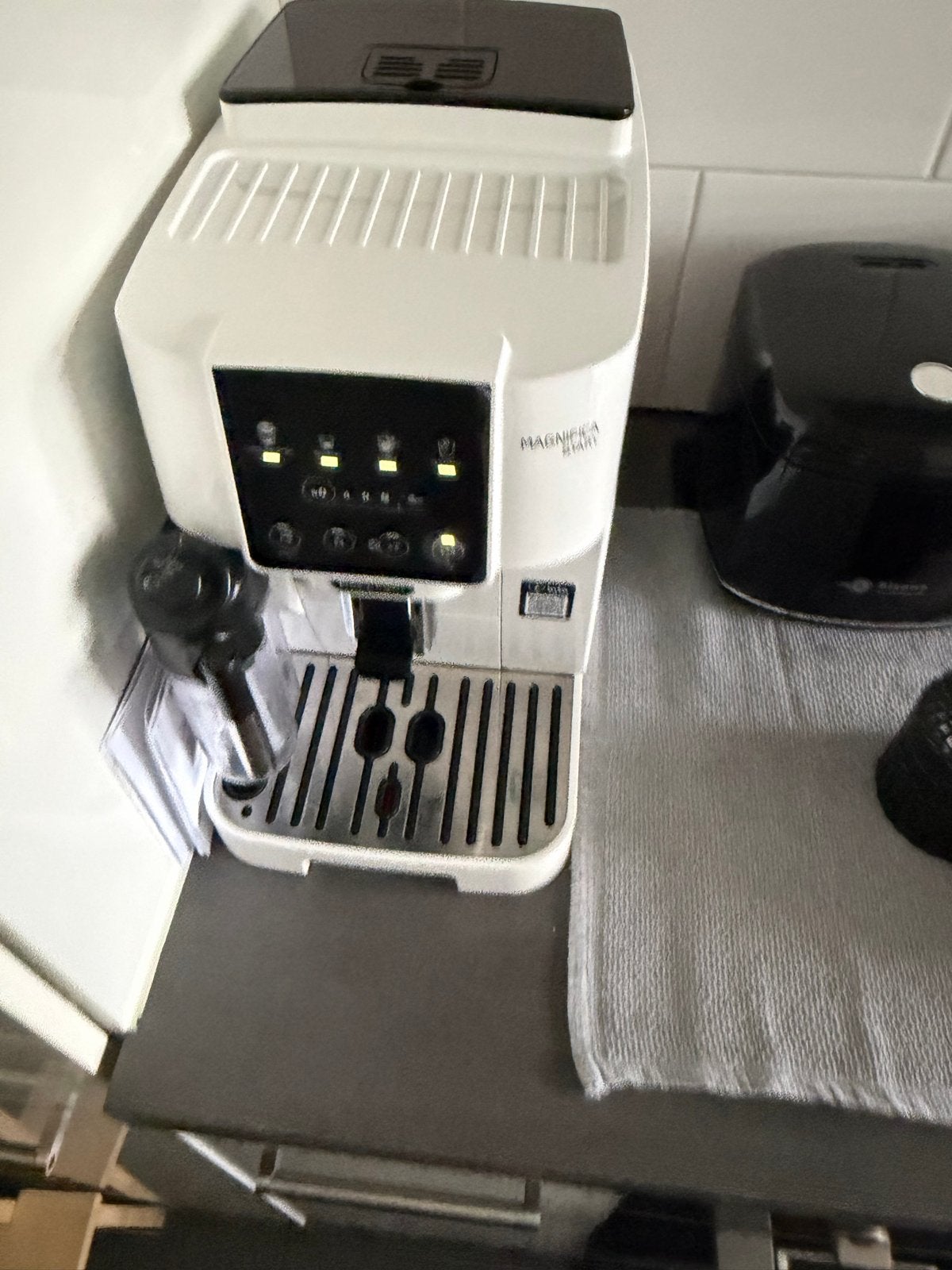 De'Longhi Magnifica Start ECAM220.61.W - Zo goed als nieuw