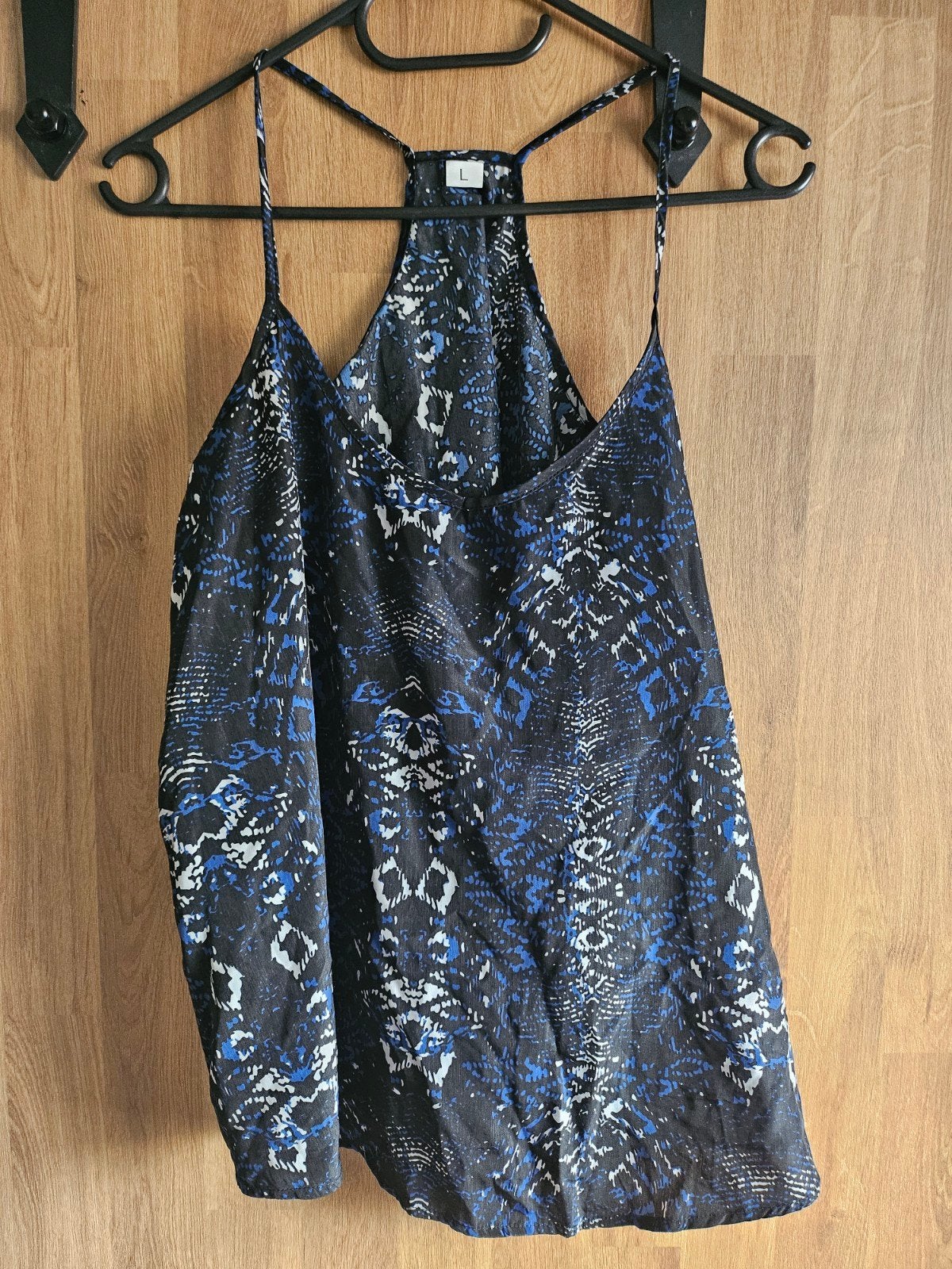Zwarte top met blauw/wit patroon - Maat L, Kleding | Dames, Zwart, Maat 42/44 (L), Ophalen of Verzenden, Zonder mouw