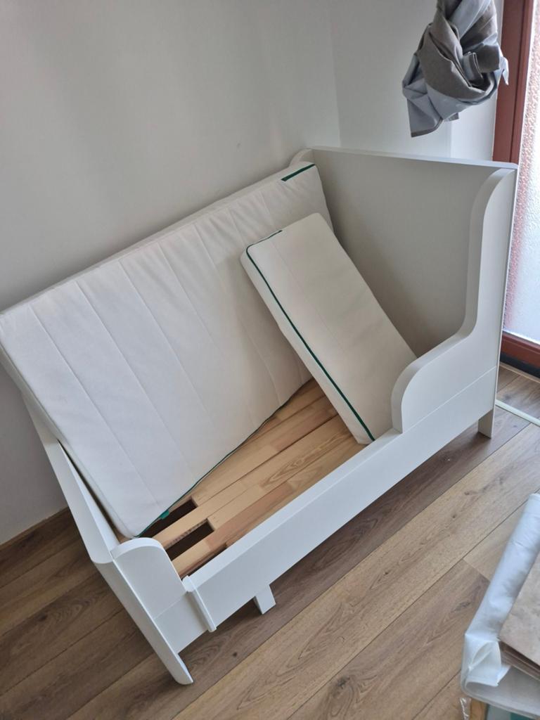 Wit ikea meegroeibed met (meegroei) matras, Kinderen en Baby's, Kinderkamer | Bedden, Gebruikt, 70 tot 85 cm, 160 tot 180 cm, Ophalen