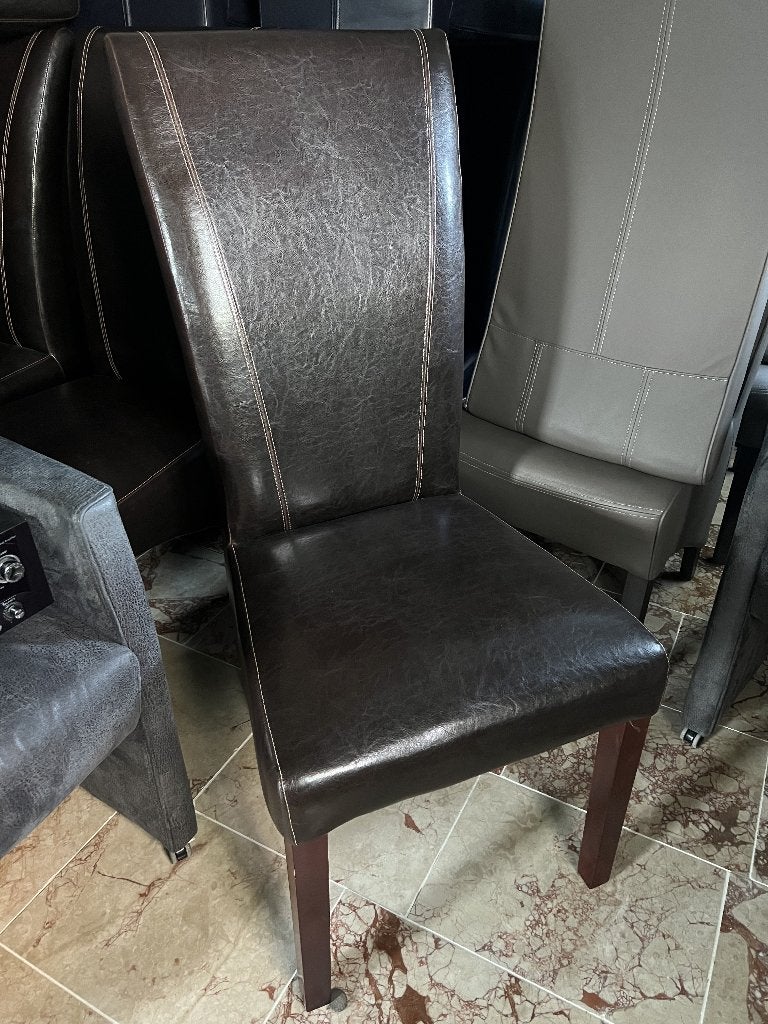 Vier bruine eetkamerstoelen van leer, Ophalen, Gebruikt, Bruin, Hout