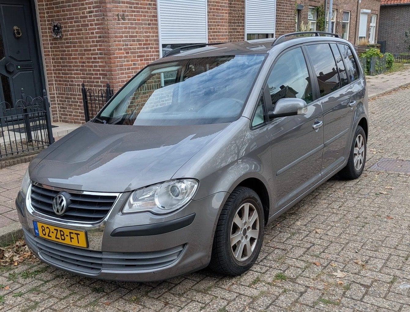 Volkswagen Touran 1.4 TSI 103KW 2007 Grijs, Auto's, Voorwielaandrijving, 4 cilinders, Handgeschakeld, Particulier