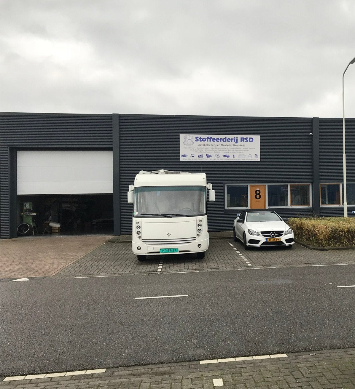Te KOOP| Bedrijfsruimte/ Garage, Zakelijke goederen, Bedrijfs Onroerend goed, 150 m², Overige typen, Bedrijfsruimte