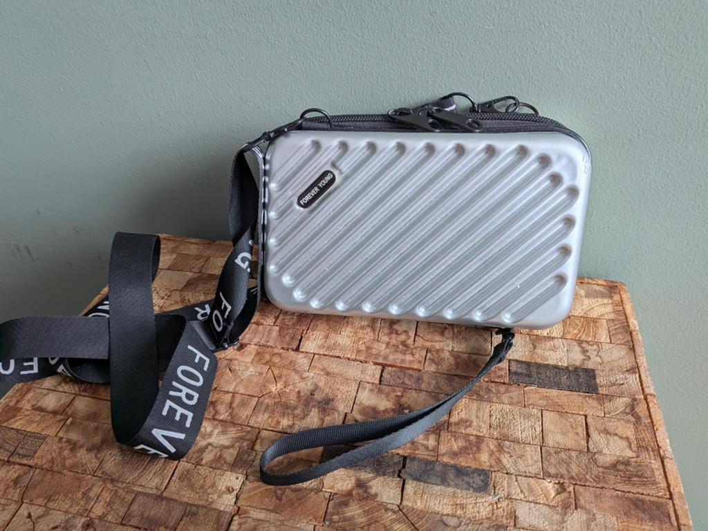 Hardcase tasje 10x18, Ophalen of Verzenden, Zo goed als nieuw, Grijs, Schoudertasje