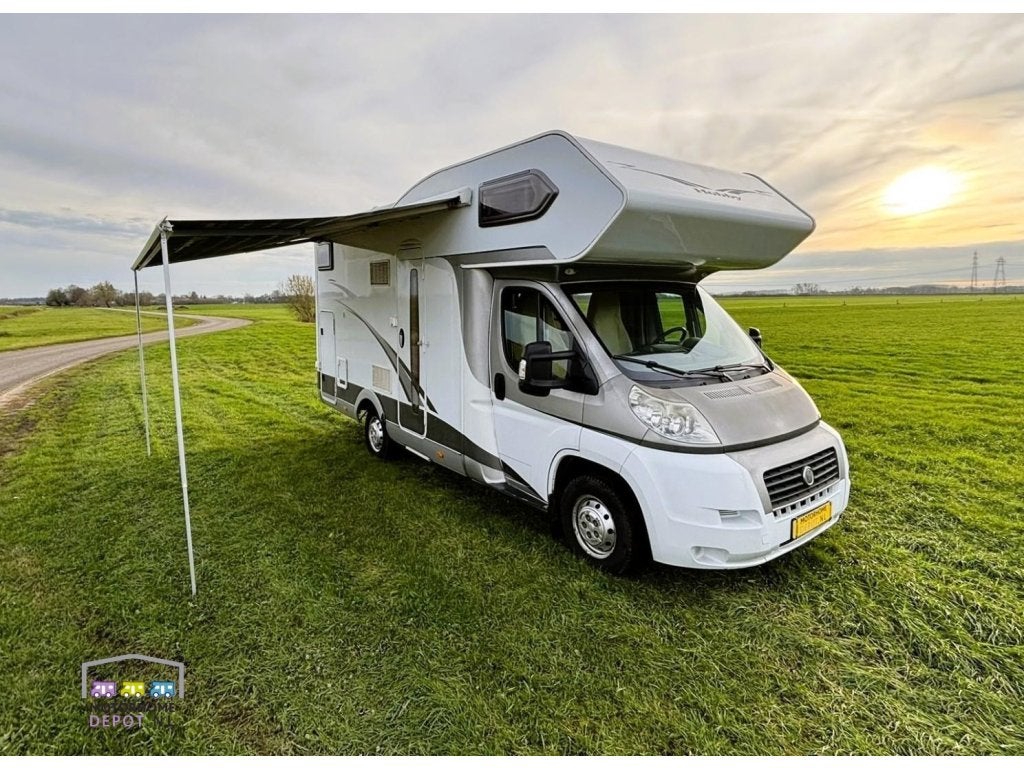 Hobby Toskana 615 | 2007 | Alkoof bed + Stappelbed, Niet ingevuld, Alkoof, Ringverwarming, Fiat