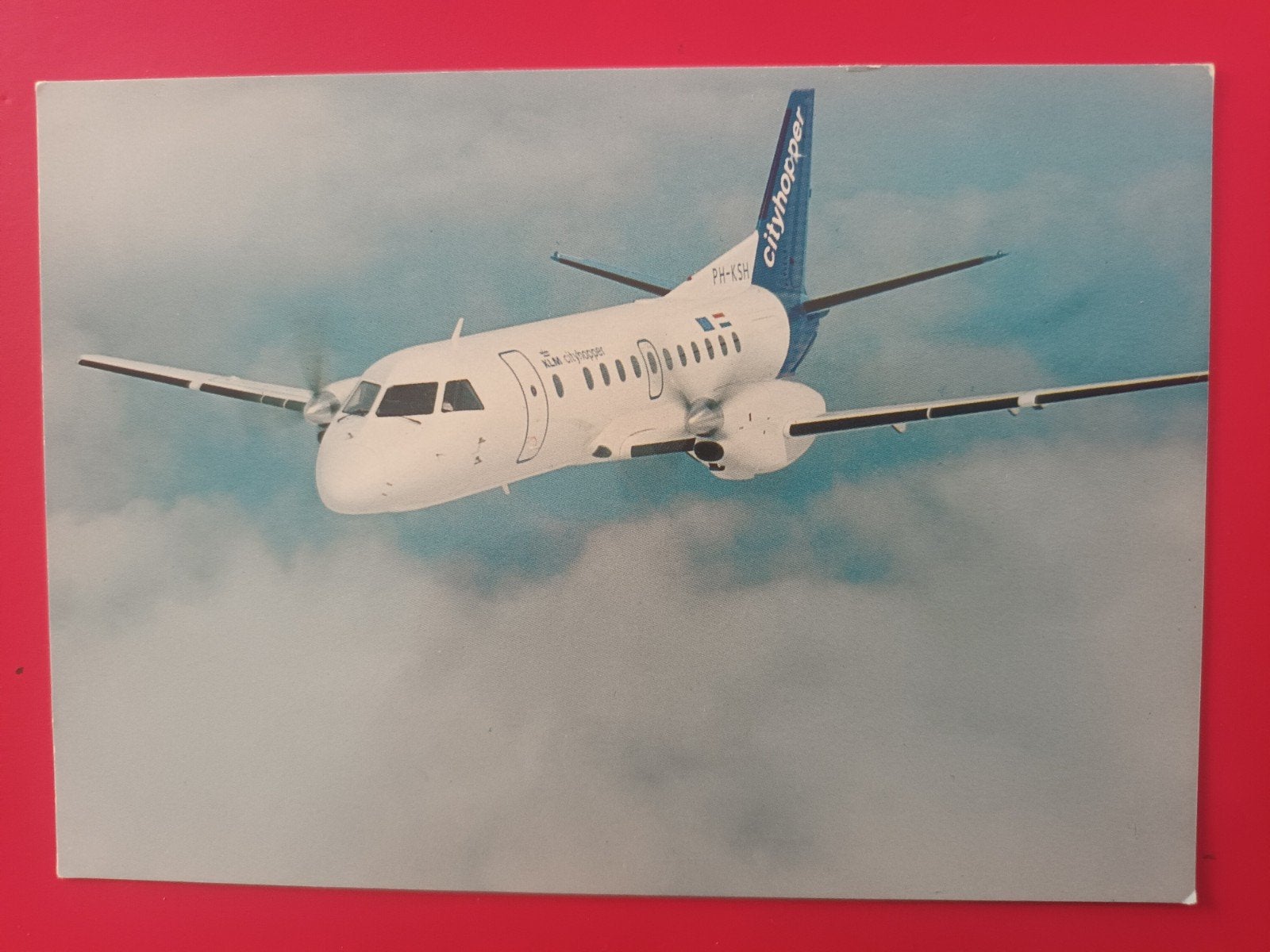 ansichtkaart KLM Cityhopper Saab 340B, Ophalen of Verzenden, Zo goed als nieuw, Kaart, Foto of Prent