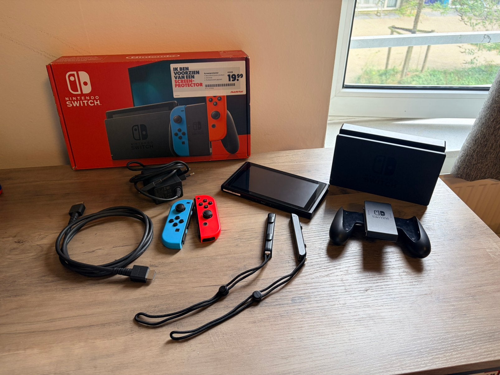 Nintendo switch V2, Ophalen of Verzenden, Zo goed als nieuw, Met 2 controllers, Switch 2019 Upgrade
