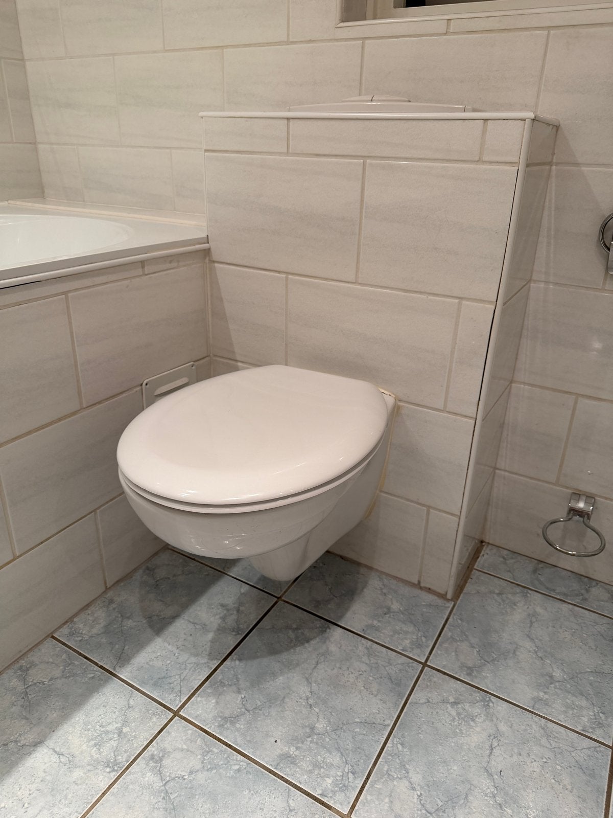 Villeroy & Boch wandcloset met ombouw, Doe-het-zelf en Verbouw, Ophalen, Gebruikt, Koper, Toilet