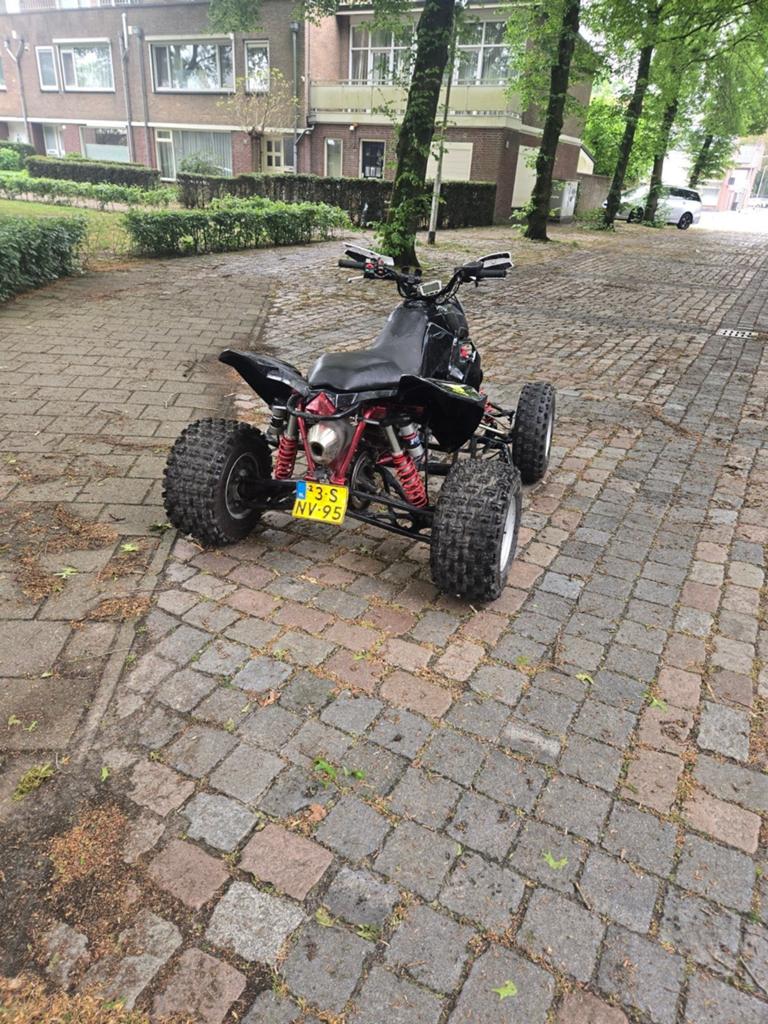 Polaris outlaw 500cc, Ophalen, Gebruikt, Benzinemotor