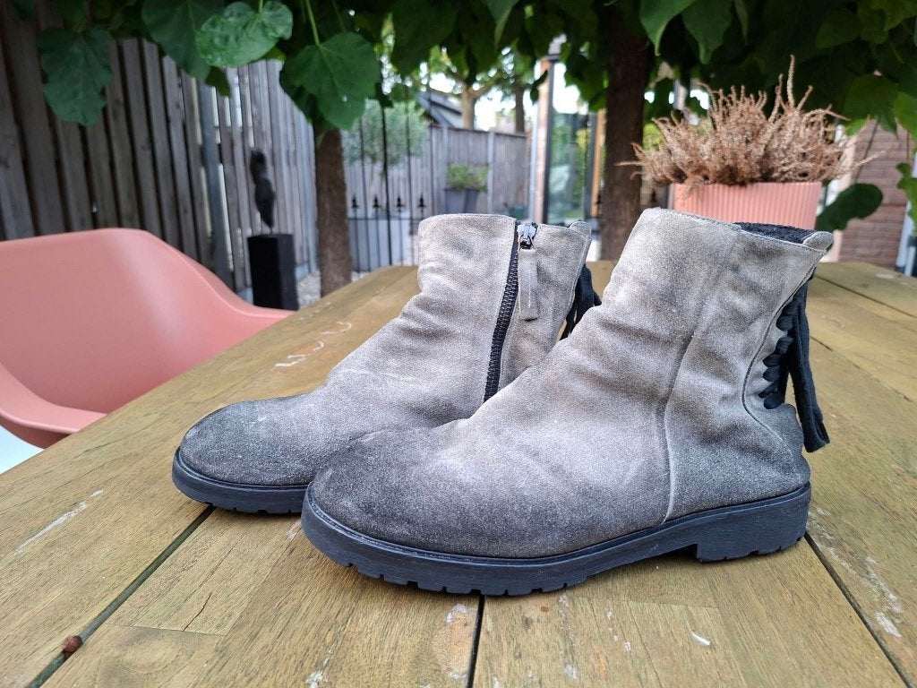 Schitterende winter Rundholz laarsjes, Kleding | Dames, Zwart, Lage of Enkellaarzen, Rundholz, Ophalen of Verzenden