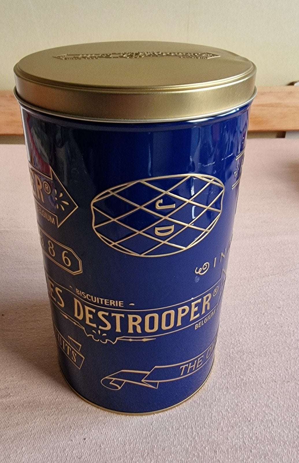 Jules Destrooper Koekblik - Blauw met Gouden Opdruk, Ophalen of Verzenden, Gebruikt, Koek(jes), Overige merken