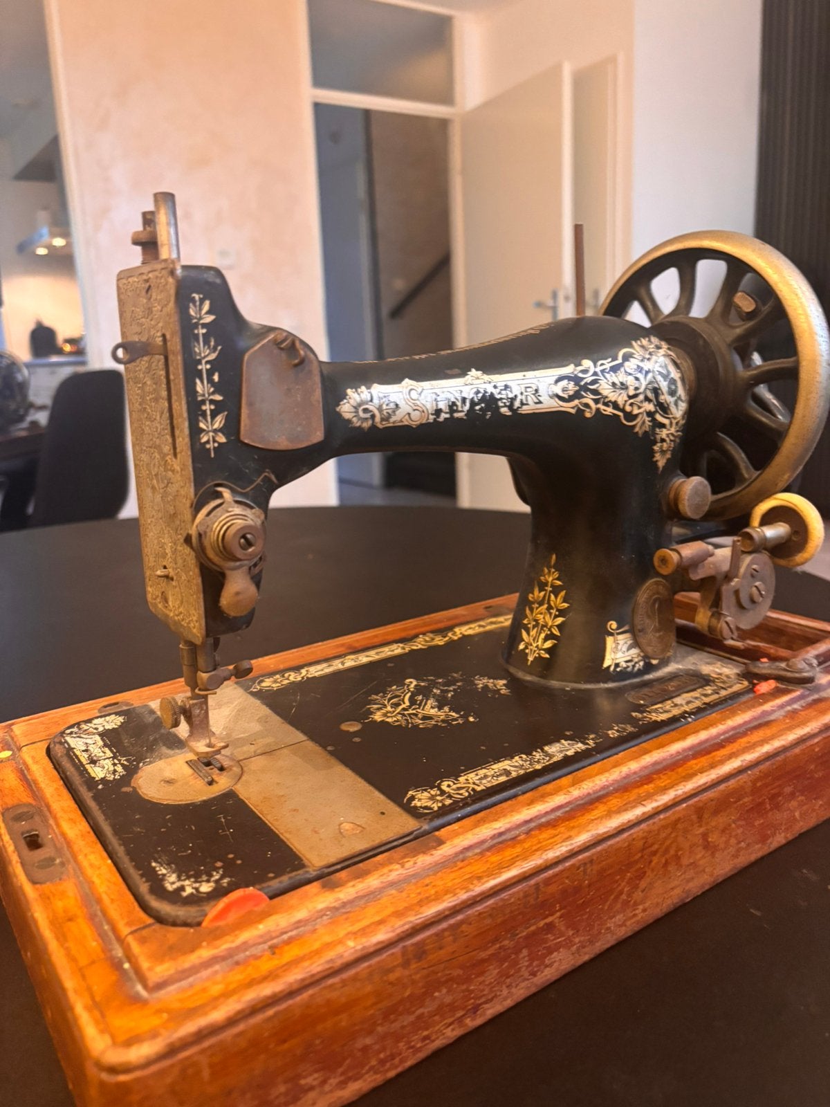 Antieke Singer Model 28 handnaaimachine – ca. 1909, Ophalen