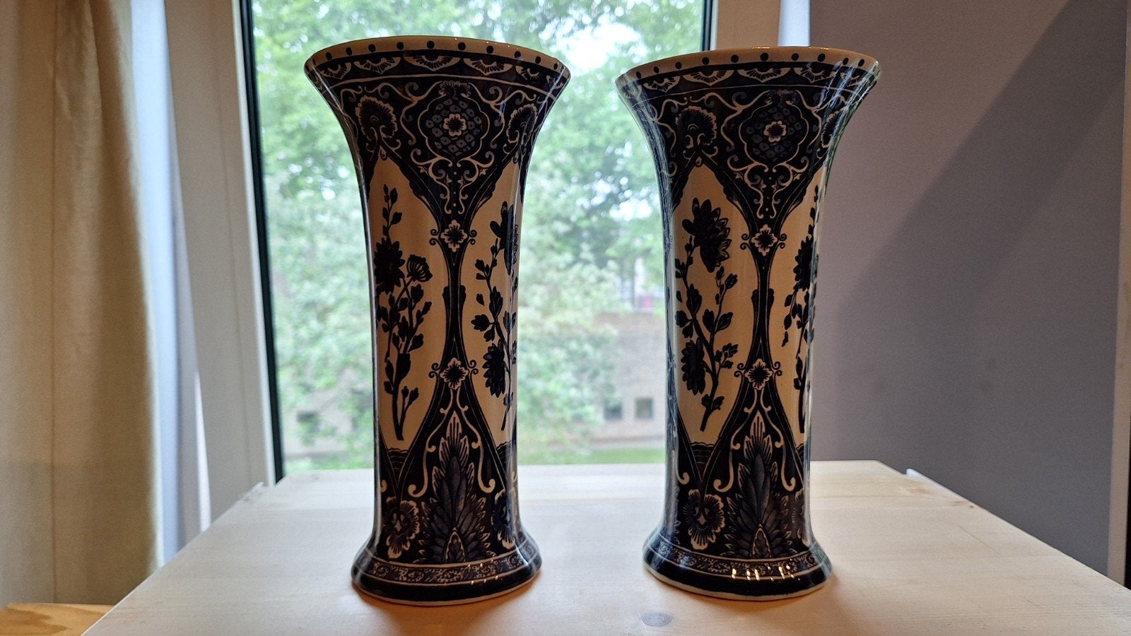 Set van 2 Boch Delfts Blauw Vazen - Handgeschilderd, Ophalen