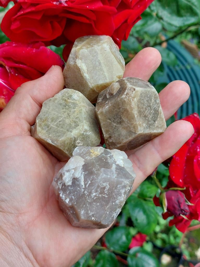 Granaat grossulaar kristallen, Verzamelen, Mineralen en Fossielen, Mineraal, Ophalen of Verzenden