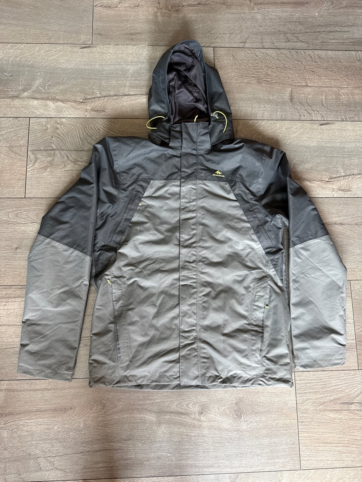 Quechua Regenjas Heren Maat L - Nieuw, Nooit Gedragen, Ophalen of Verzenden, Nieuw, Regenjas