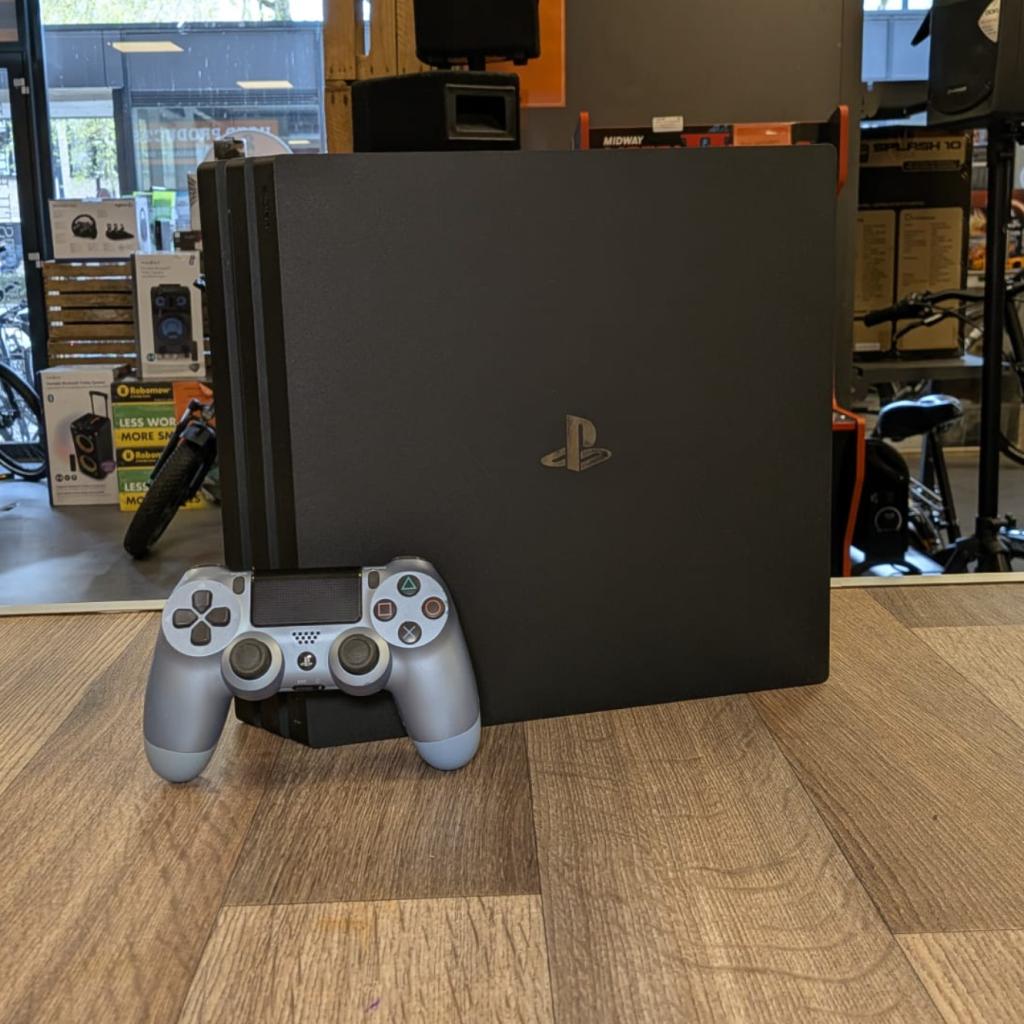 Sony Playstation 4 Pro 1TB Incl controller Versie 12.52, Spelcomputers en Games, Sony, Zo goed als nieuw, Support@sony.com, 1-7-1 Konan, Minato-ku
Tokyo 108-0075
Japan