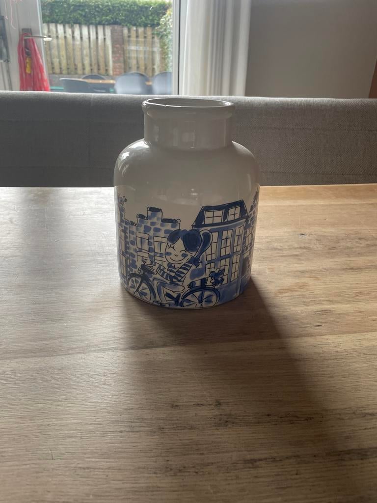 Delfts Blauw vaasje van blond servies, Huis en Inrichting, Keuken | Servies, Ophalen, Aardewerk, Blond Amsterdam, Overige typen