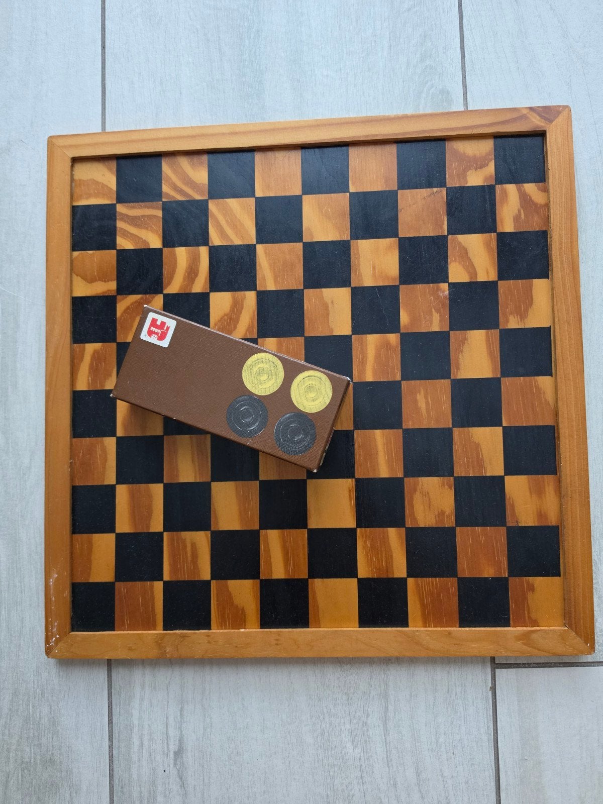 Houten Dam cq Schaakbord met damstenen - JUMBO 740, Een of twee spelers, Ophalen, Gebruikt, JUMBO