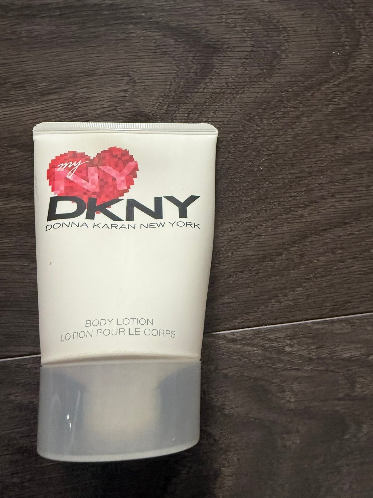 Mooi body lotion van DKNY, Ophalen of Verzenden, Zo goed als nieuw